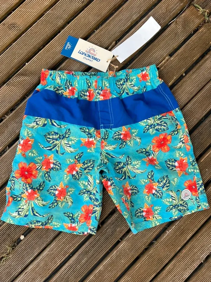 Short de bain Longboard neuf T 12 ans
