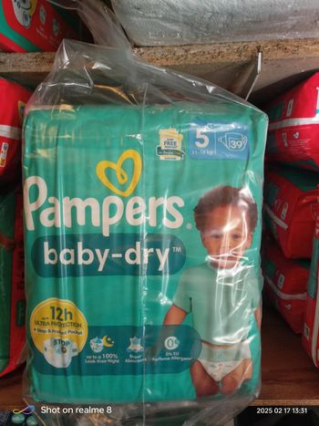 156 couche  baby dry taille 5