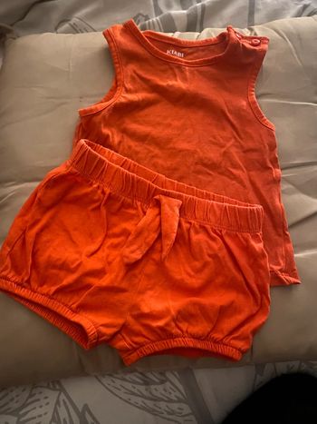 Ensemble t-shirt + short bébé Kiabi 6 mois