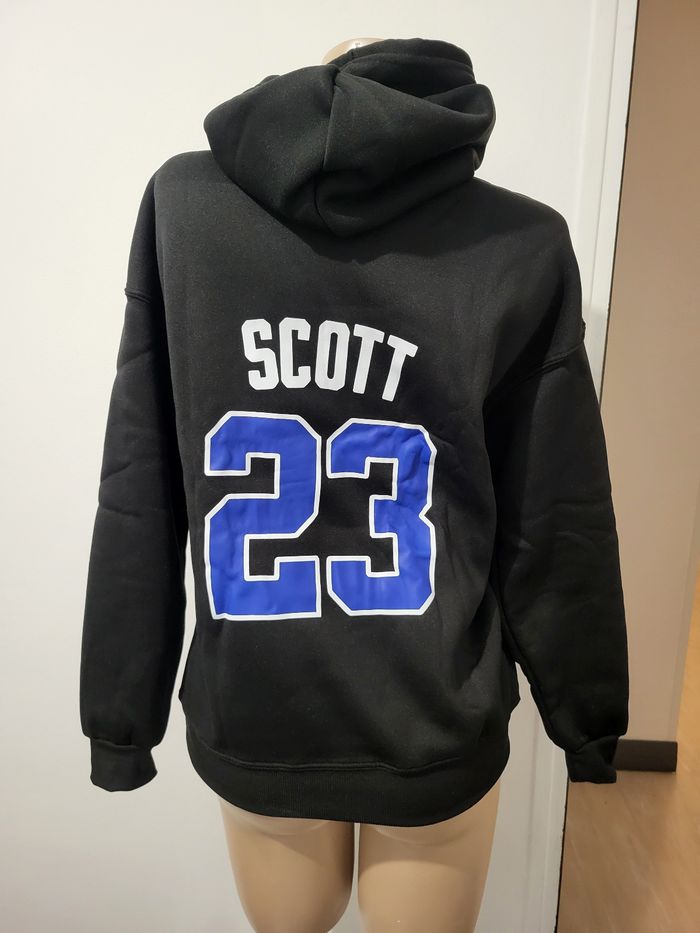 Sweat à capuche Les frères scott - photo numéro 2