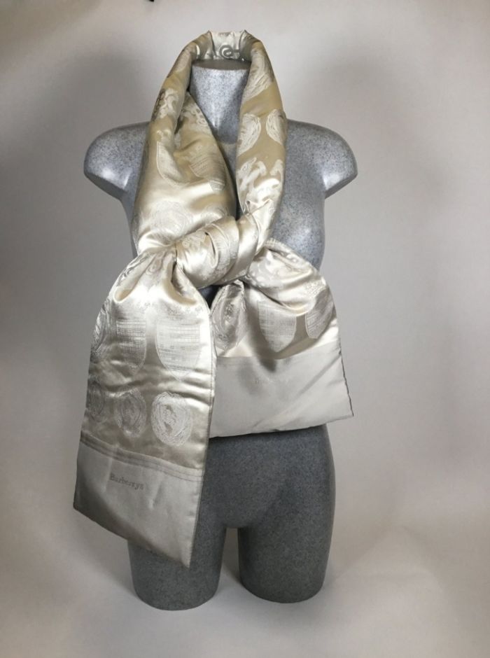 Burberry Écharpe en soie - photo numéro 7