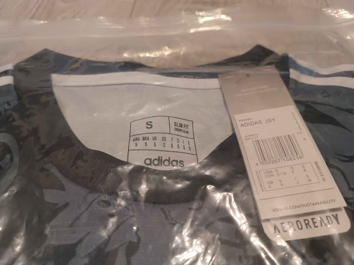 Maillot Japon JFA x One Piece Adidas Neuf Taille S avec Étiquette - photo numéro 2