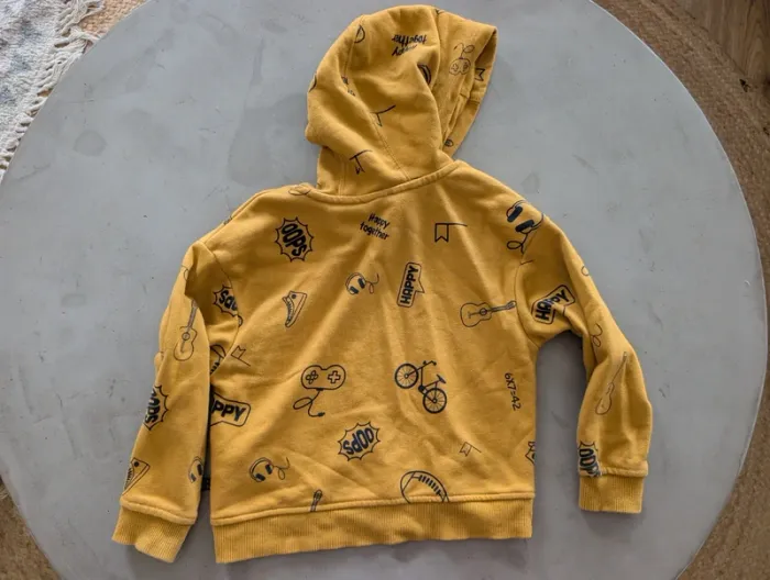 Sweat à capuche jaune moutarde Okaïdi 4 ans garçon - photo numéro 3