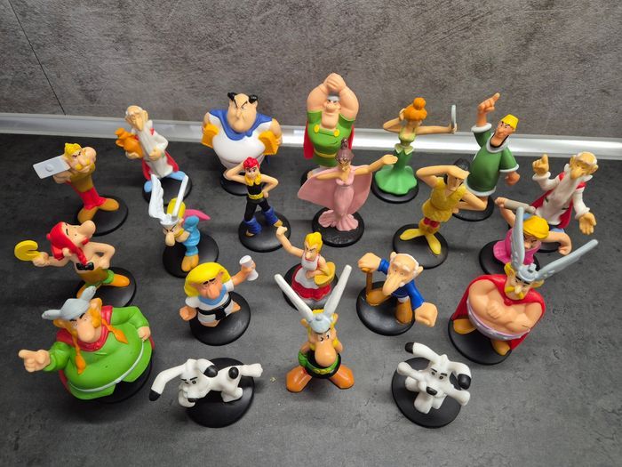 Lot figurine Astérix et Obelix Neuf