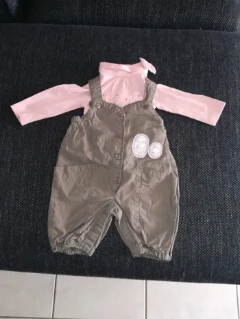 Magnifique ensemble salopette et col roulé, bébé fille, 3mois.