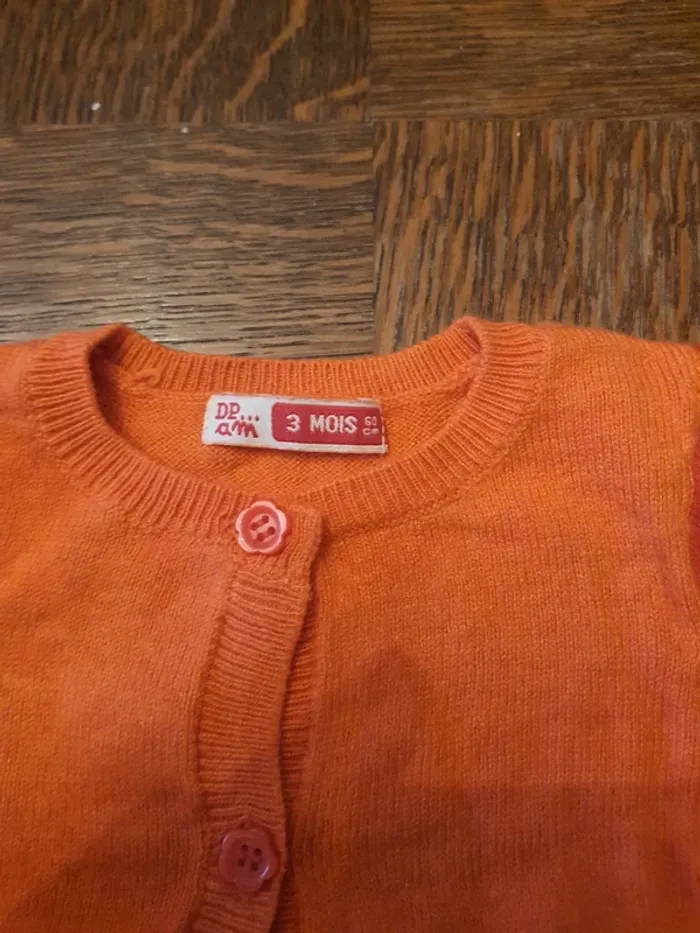 Gilet 3mois - photo numéro 2
