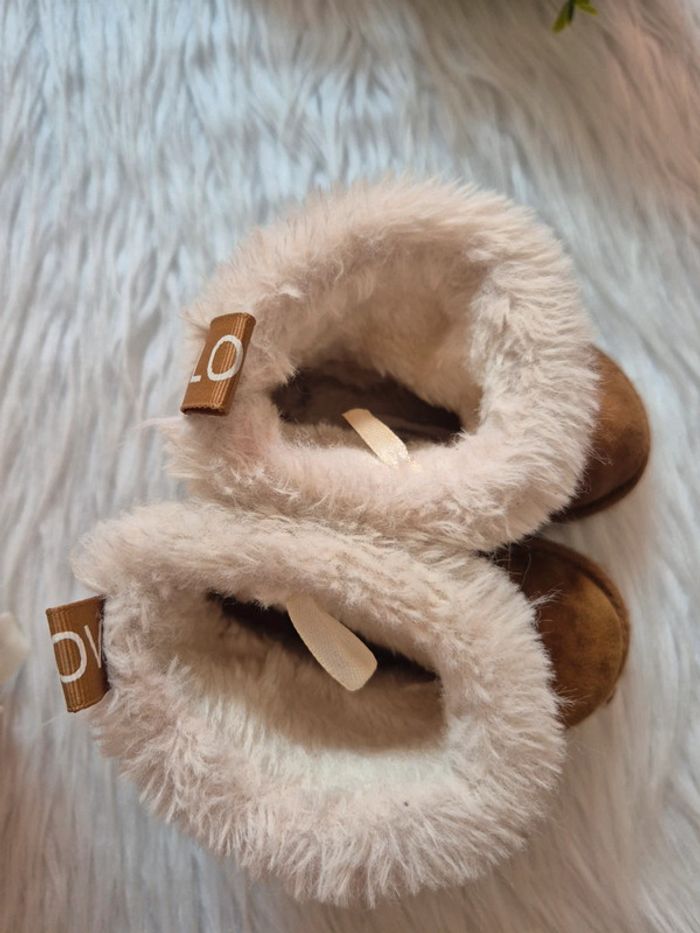 Bottines Love Love – Pointure 22 - photo numéro 3