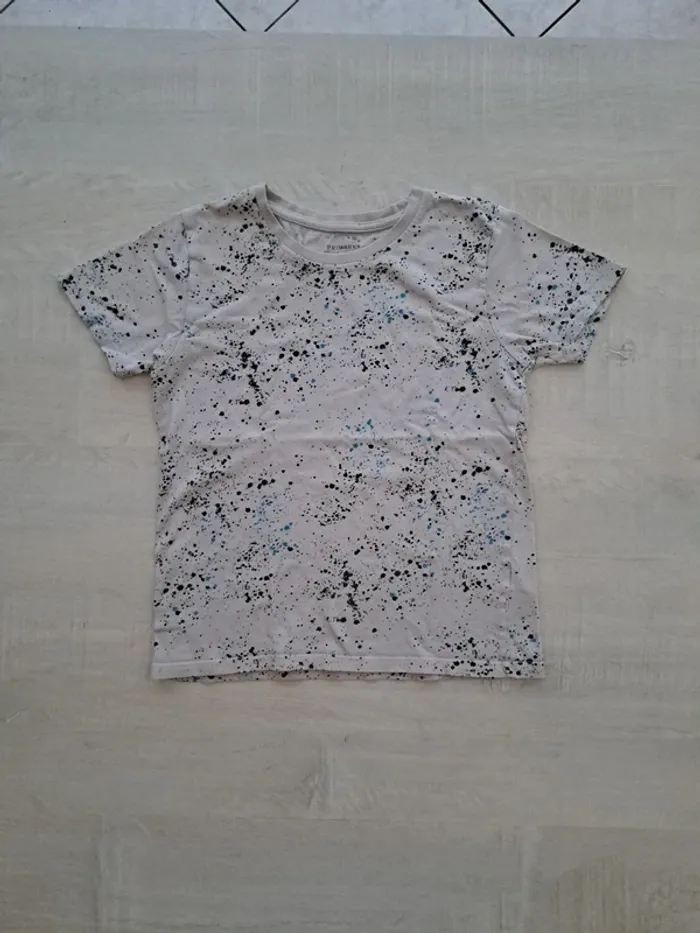 T-shirt Primark - 7/8 ans - taille 128cm - tacheté coloré