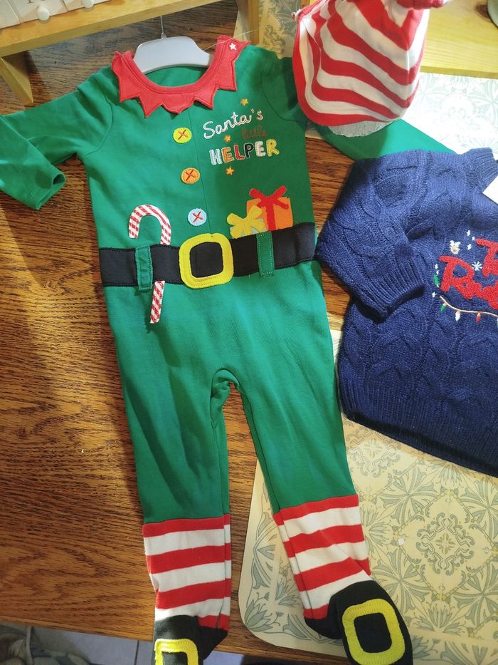 Pyjama+ pull spécial Noël bébé âge 6-9mois - photo numéro 2