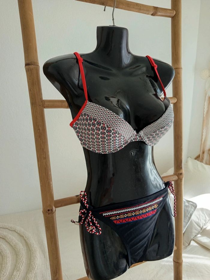 Maillot de bain 2 pièces rouge et noir - photo numéro 3