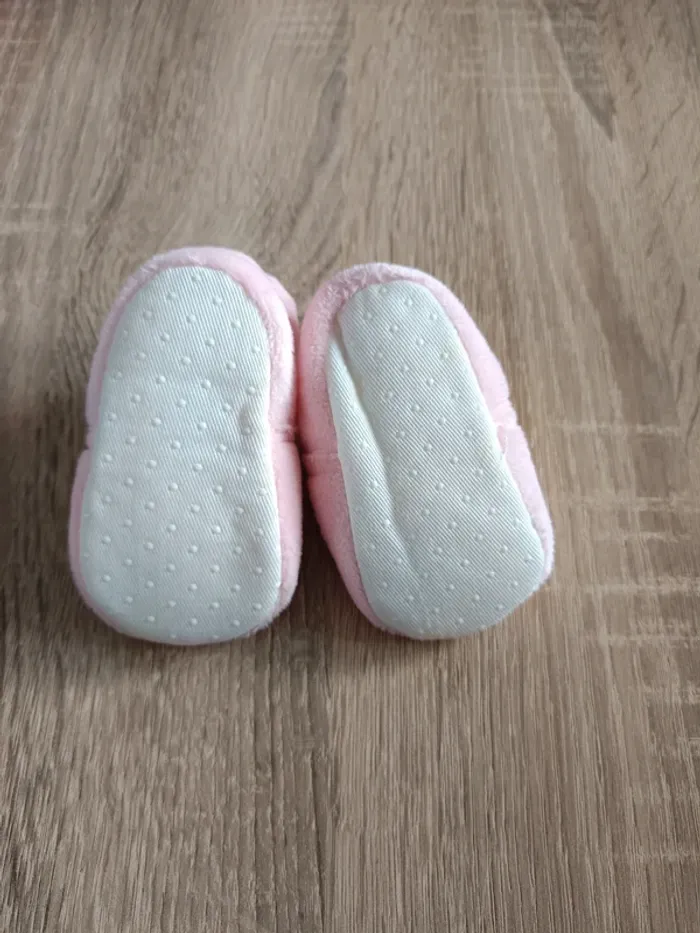 Pantoufles rose étoile bébé fille 0-3 mois - photo numéro 5