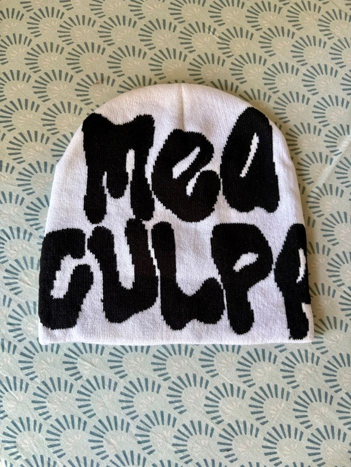 Bonnet Blanc et noir streetwear