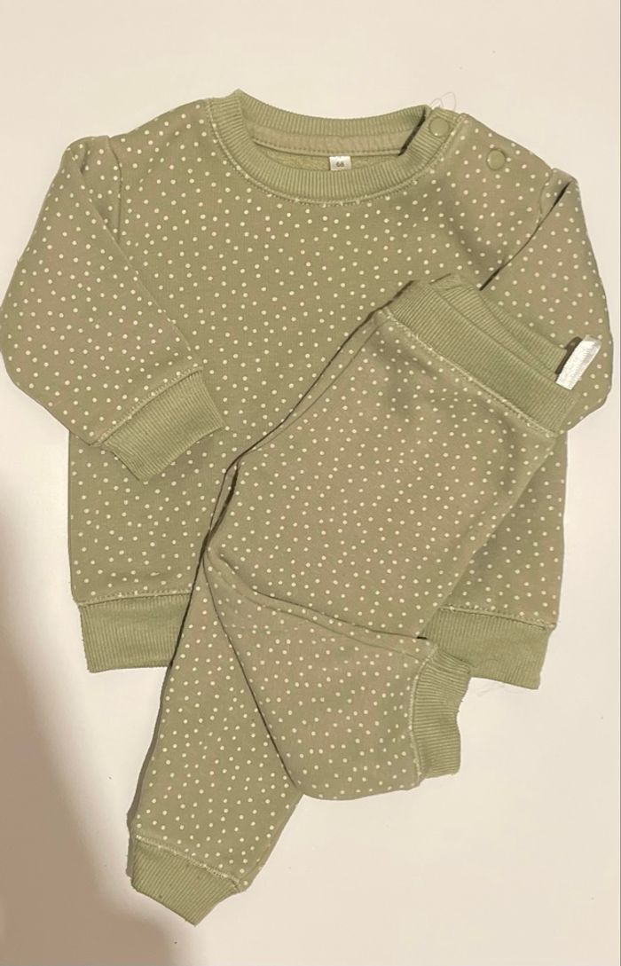 Ensemble vert petit pois