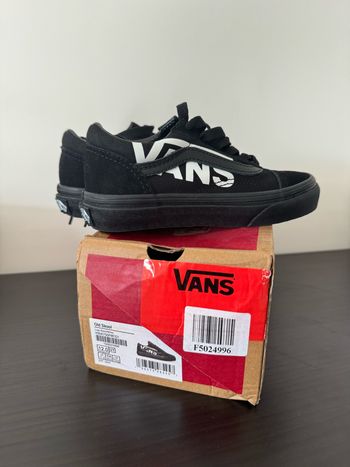 Vans black