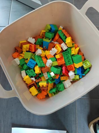 Lot de briques de construction