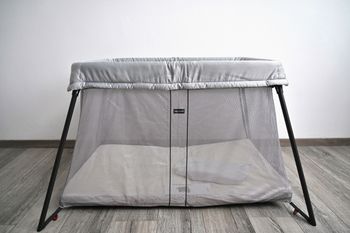 BabyBjörn lit parapluie de voyage Travel Cot Light