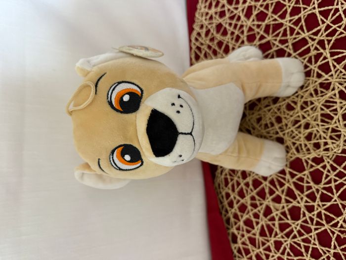 doudou lionceau assis Landahl et Baumann