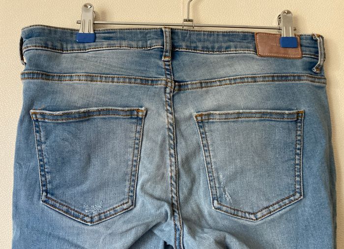jeans déchiré Zara taille 42 - photo numéro 5