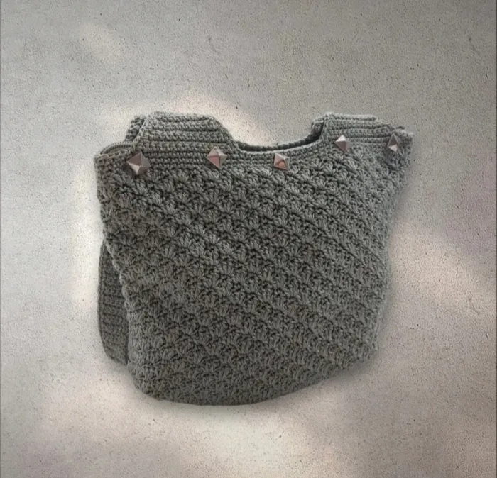 Sac en crochet macramé vert clair double anses et fermeture zippée