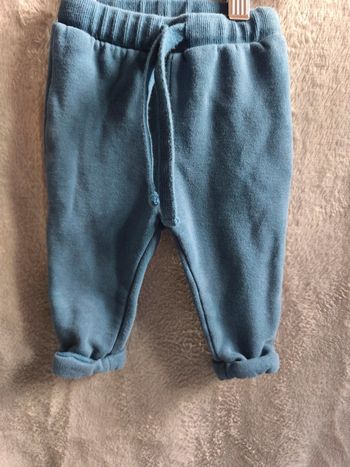 Pantalon marine extenso 6 mois très bon état
