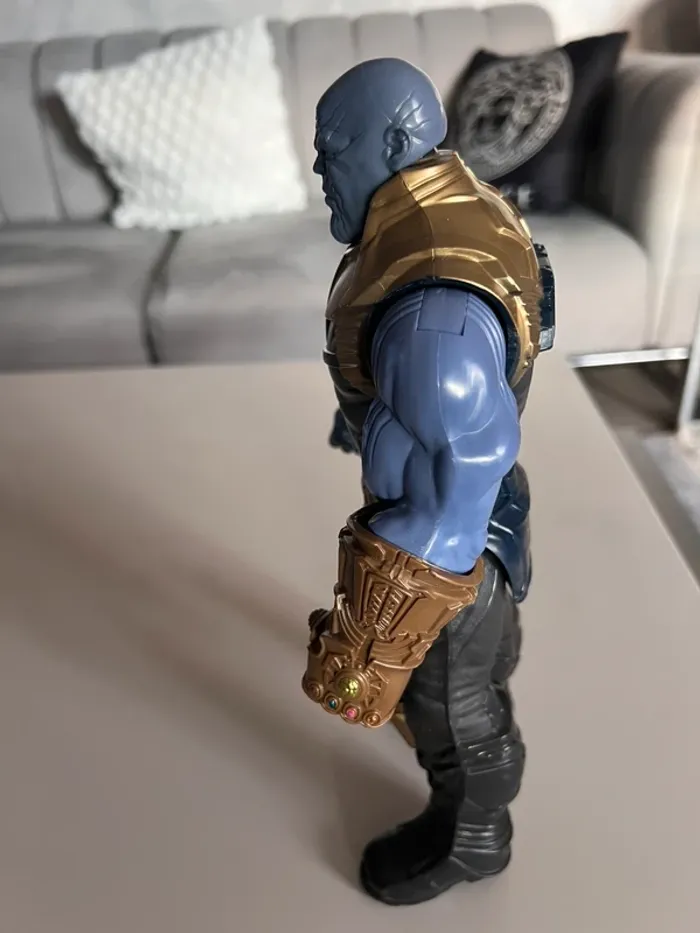 Thanos – Figurine Marvel Legends 30 cm - photo numéro 3