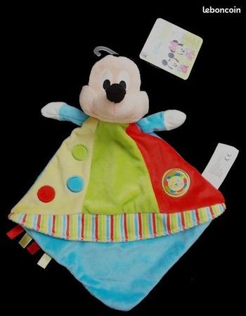 Doudou Mickey disney