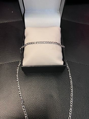 Chaine / collier a motifs pour homme