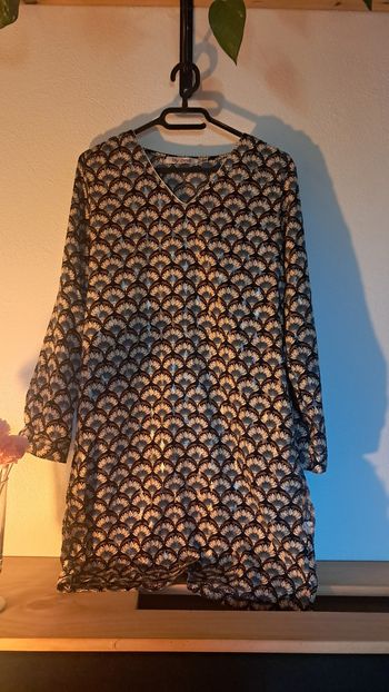 Robe fluide imprimée éventails – By One