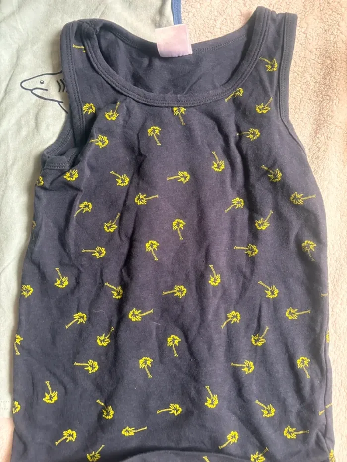 3 maillots de corps 24 mois - photo numéro 3