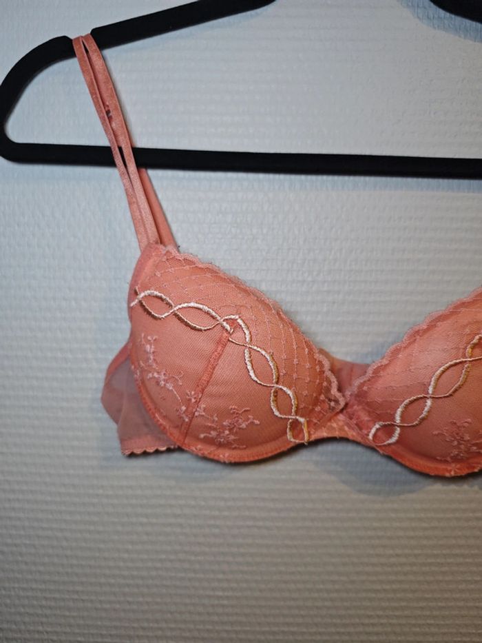 Soutien-gorge Passionata rose saumon en dentelle - photo numéro 2