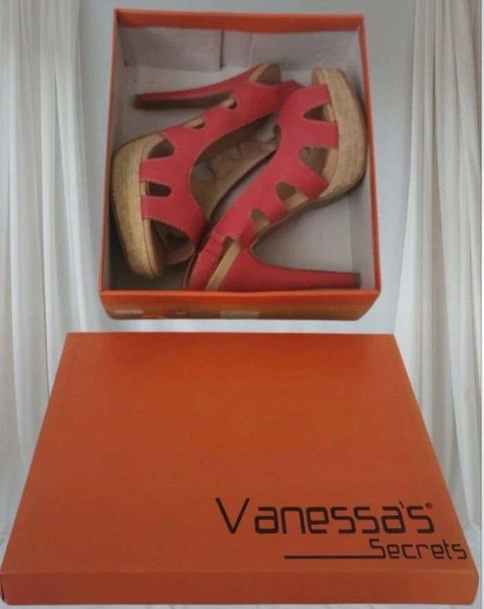 🩷🤍Jolie Paires De Sandales Les Secrets De Vanessa 🩷🤍