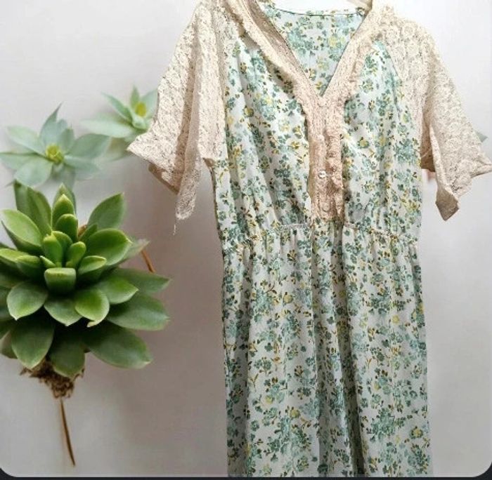 Robe verte matière fine a dentelle taille s/m - photo numéro 8