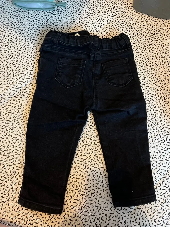Jeans taille 18 mois - photo numéro 2