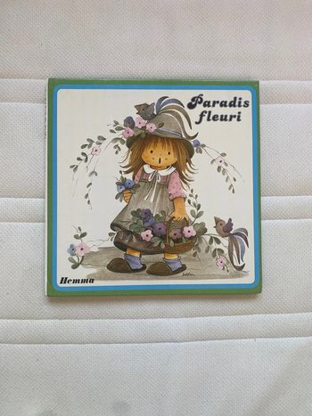 Livre vintage Paradis fleuri