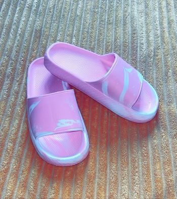Claquettes Neuves