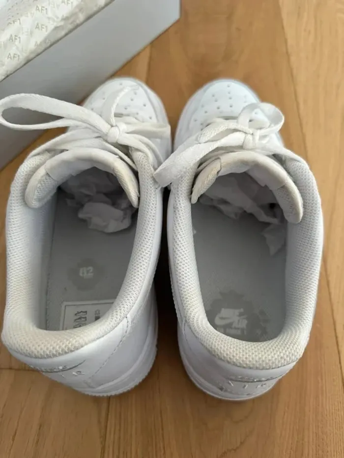 Nike Air Force 1 blanches – Taille 40 - photo numéro 10