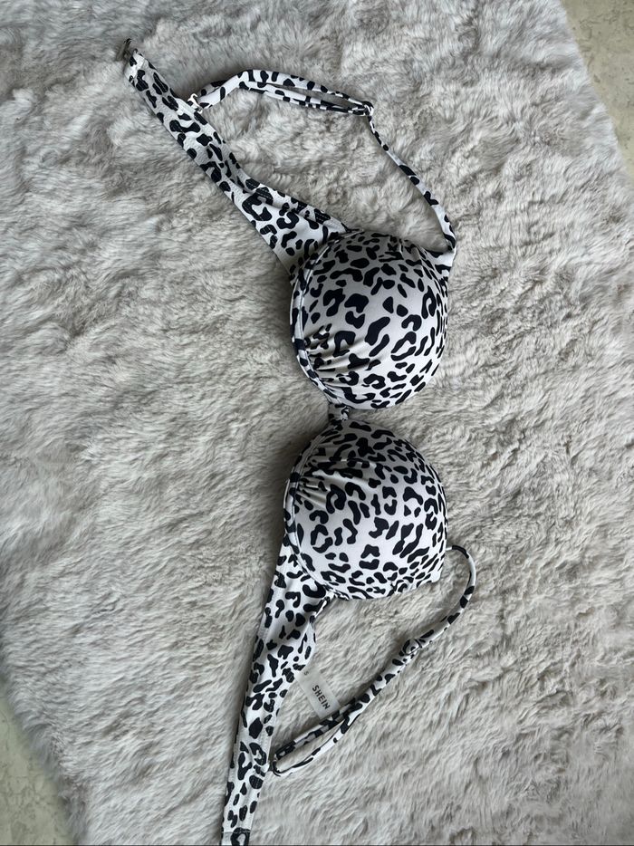 Haut de bikini