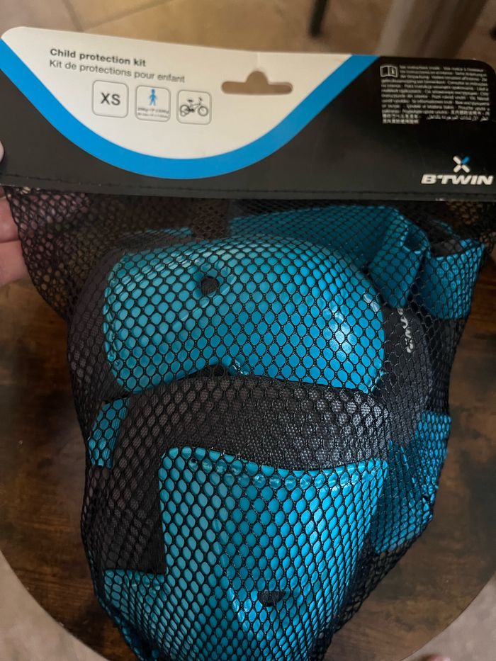 Kit de protection B twin vélo  taille xs (soit 25-50kg)