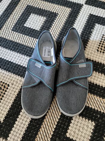 Chaussons garçon Fisher – Taille 37 Neuf