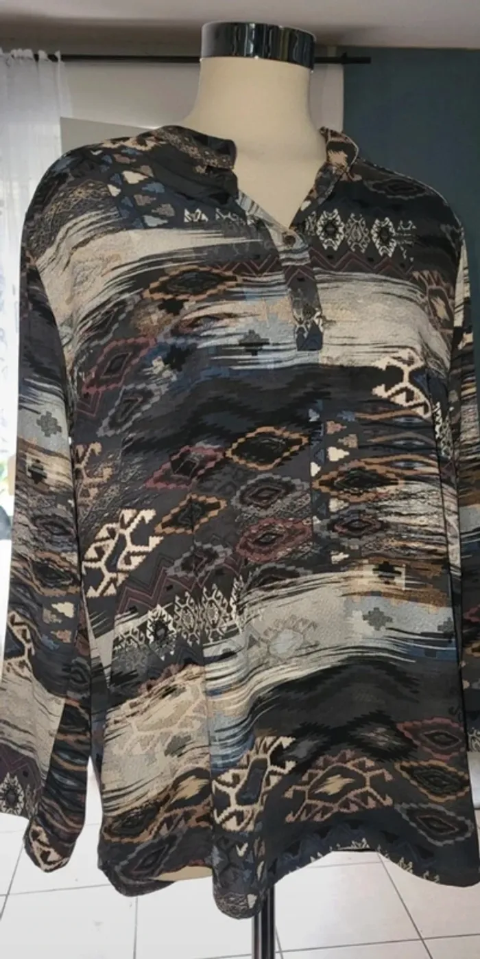 Blouse fluide imprimé ethnique – Taille 42/44 - photo numéro 2