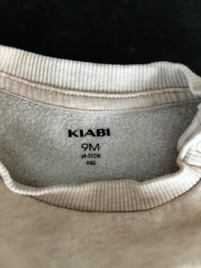 Sweat Kiabi beige - 9 mois - photo numéro 2
