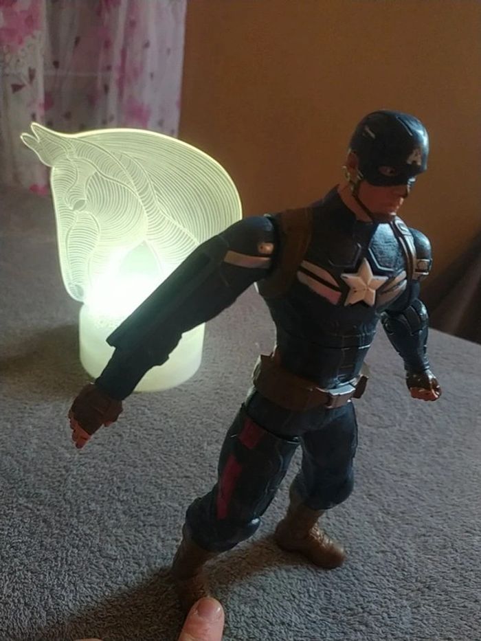 Figurine Captain America - photo numéro 2