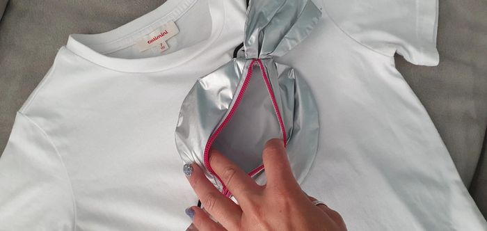 Superbe tee shirt Bonbon 3D Catimini fille 7 ans - photo numéro 3