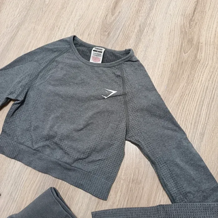Ensemble gymshark femme legging s gris hauts gris s - photo numéro 3