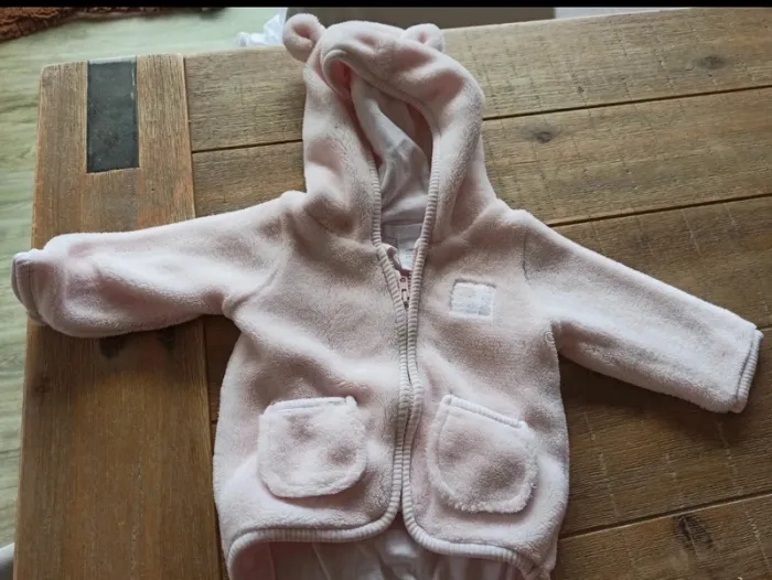 Gilet à capuche
