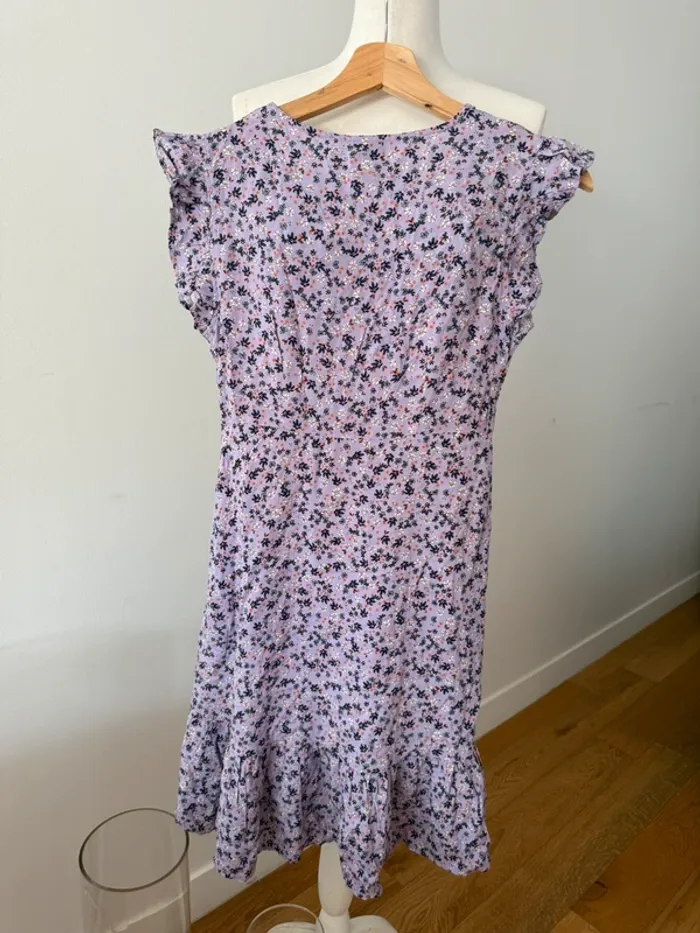 Jolie robe d’été neuve XS/34 mauve fleurie - photo numéro 4