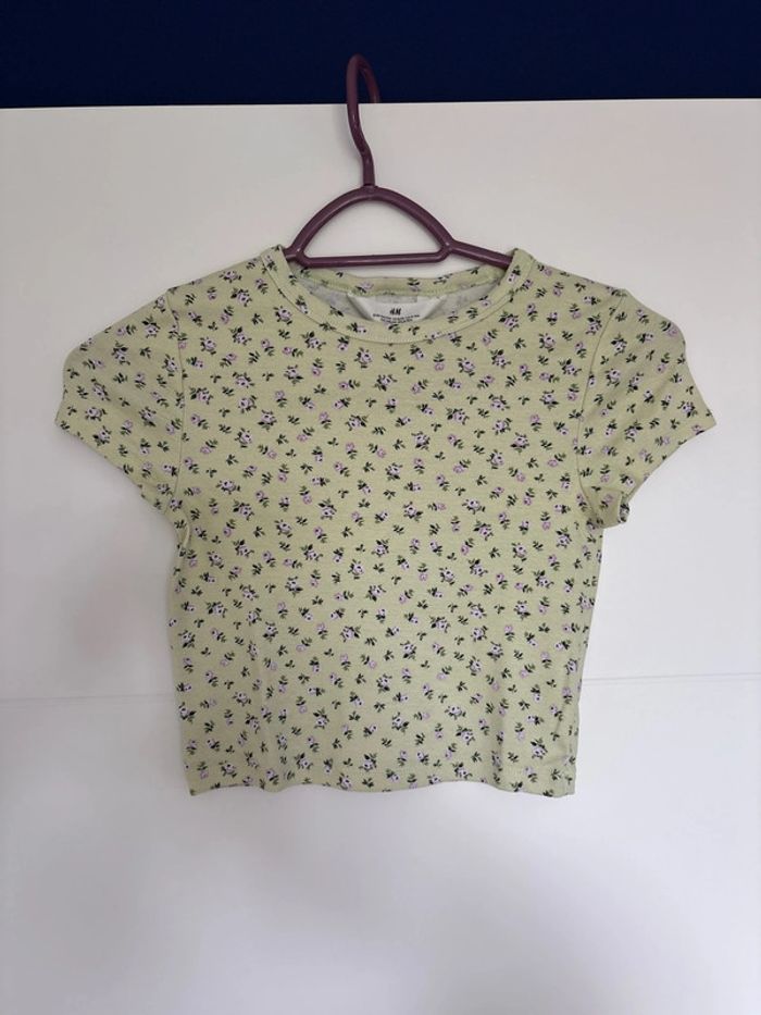 T-shirt court, fille H&M, taille 9/ 10 ans