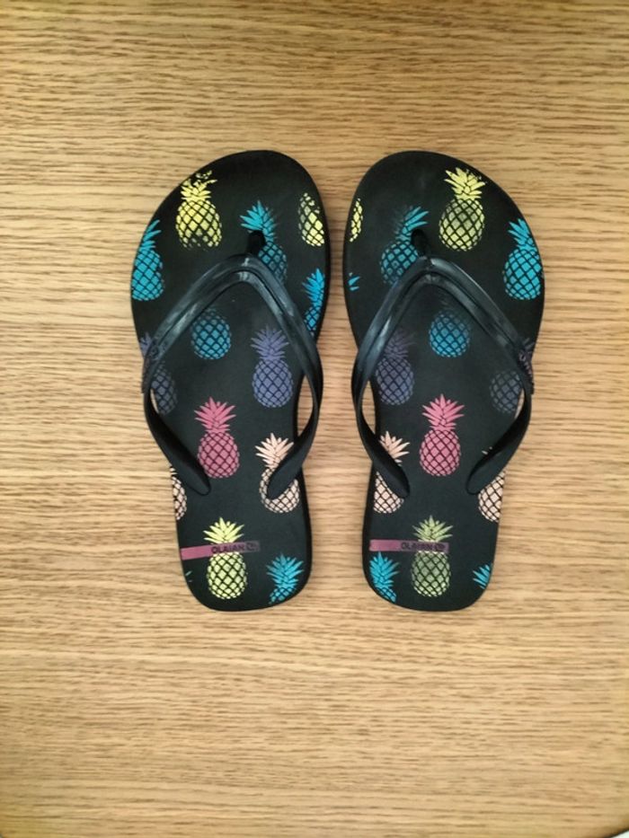 Tongs ananas Olaian Decathlon noir Achat occasion Sandales
