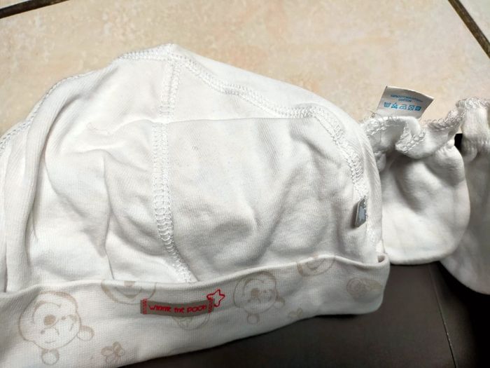Lot bonnets/moufles/chaussons - photo numéro 4