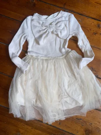 Robe froufrou